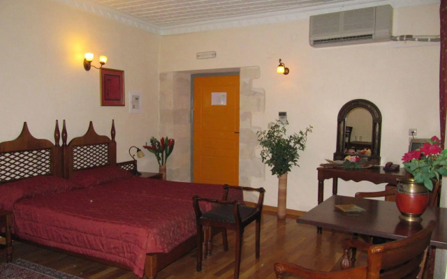 Belmondo Hotel