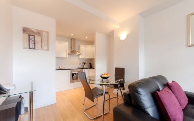 Roomspace Apartments -Groveland Court