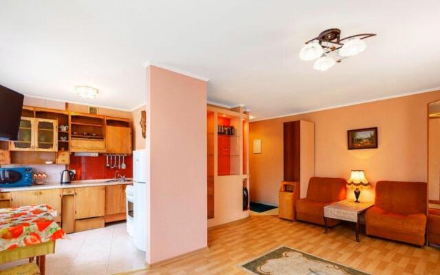 Аврора на улице Весенняя 10