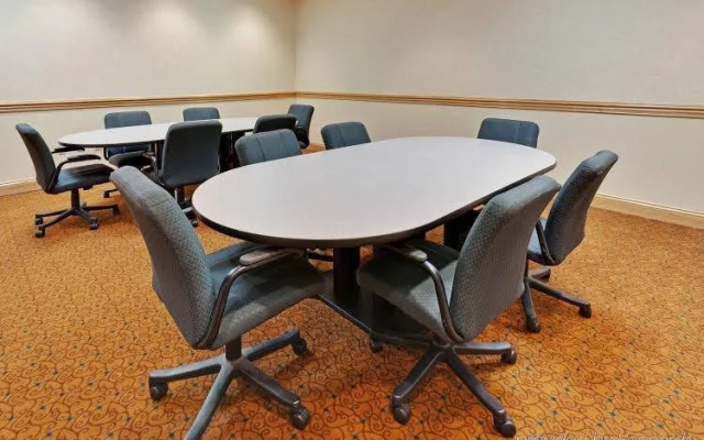 Country Inn & Suites By Carlson Manchester