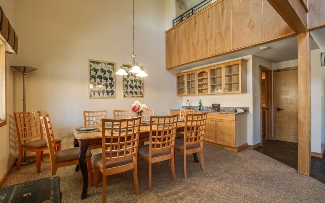 Northbrook Condo 3 Bedroom Condo