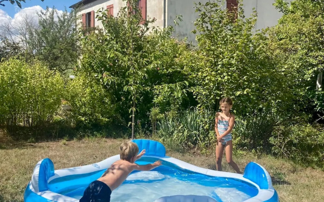 Charming Home by River Allier Hiking Trails