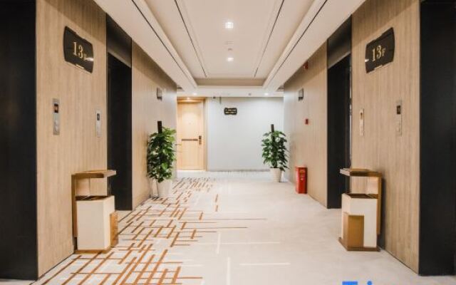 New Beacon Shangju Hotel (Wuhan Guanggu Avenue)