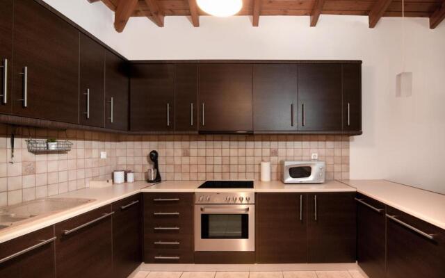 MTC-NS Apartments by the Airport