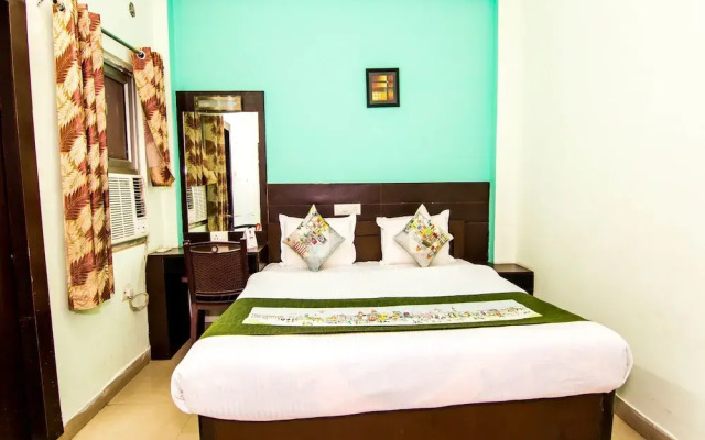 OYO 4679 Hotel Shantila Inn