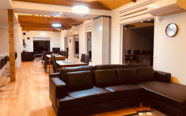 Salji – Lobby – Hakuba