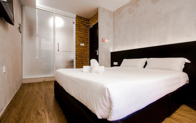 Monaco Boutique Hotel Sadong Jaya