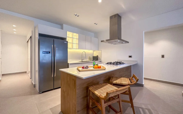 Luxury 3 bedroom apartment at the beach