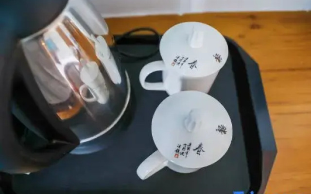 Ruiyuan Hotel (Zhangjiajie West High-speed Railway Station)