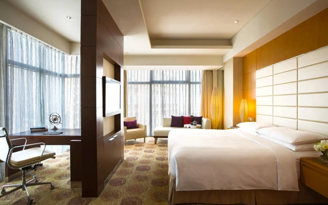 Renaissance Shanghai Putuo Hotel
