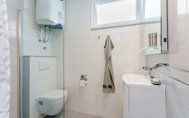 Apartment Karlo