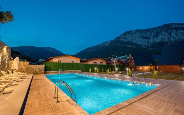 Karaoz Safir Bungalov