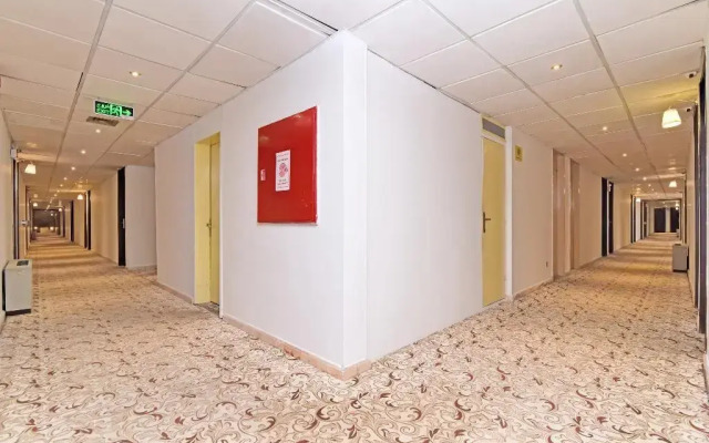 Capital O 419 Al Safeer Hotel