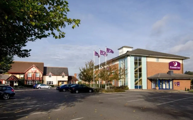 premier inn reading