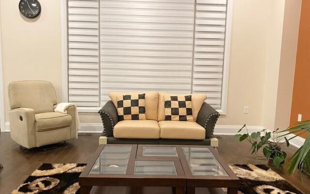 Dazzling Home Next to Beach & Go Station