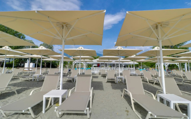 Olympian Bay Grand Resort