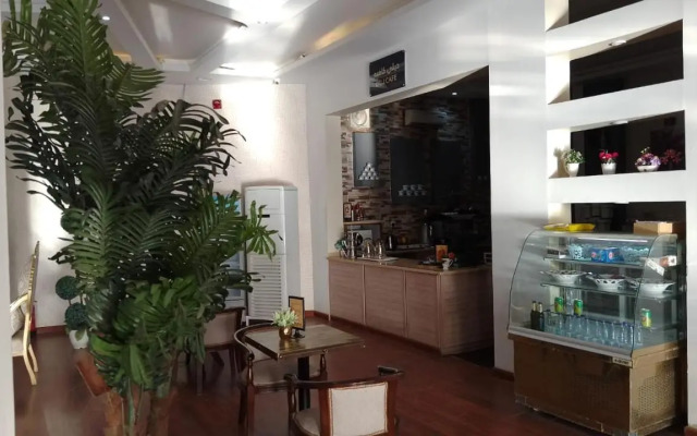 Desert Rose Hotel