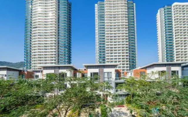 Yuejingwan Apartment (Yangjiang Minjie Gold Coast Branch)