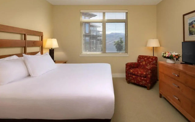 The Cove Lakeside Resort