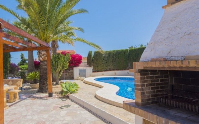 Villa - 4 Bedrooms with Pool and WiFi - 106418