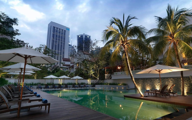 MiCasa All Suite Hotel