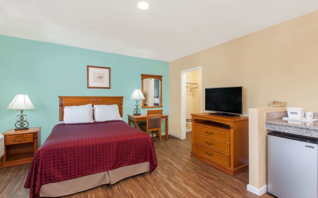 Travelodge by Wyndham San Diego SeaWorld