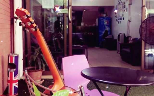 Yaya Guesthouse - Hostel