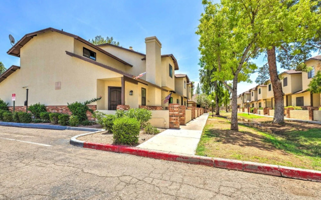 Vibrant Gilbert Gem: Community Pool & Hot Tub