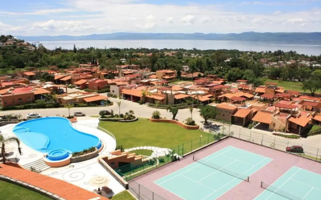 Anana El Dorado 203 Condo With Lake Views Pool