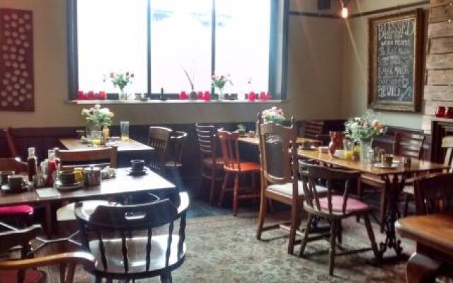 Alma Inn & Dining Rooms