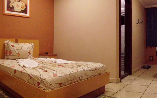 Charlott Hotel