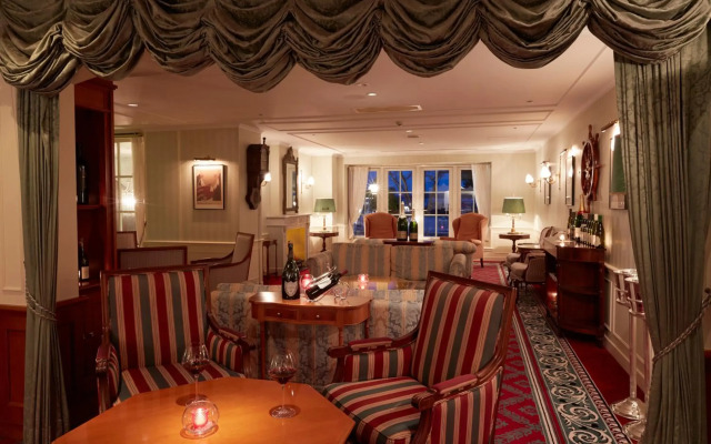 Hotel Amsterdam Huis Ten Bosch