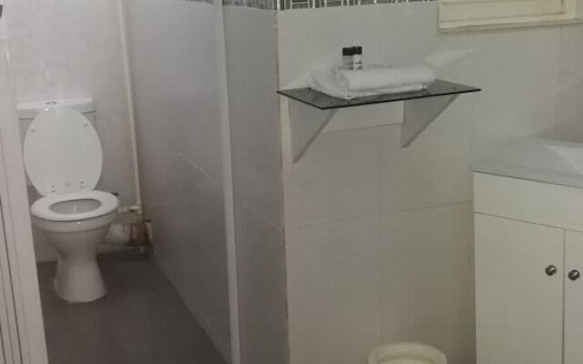 The Parkview Hotel - Room 711 - Adults Only