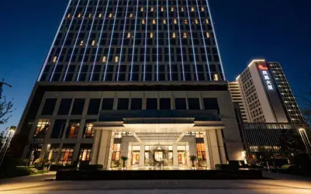 Phoenix  Jianguo  Hotel