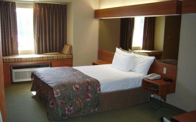 Microtel Inn & Suites By Wyndham Parry Sound