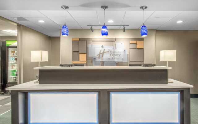 Holiday Inn Express & Suites Shawnee-Kansas City West by IHG