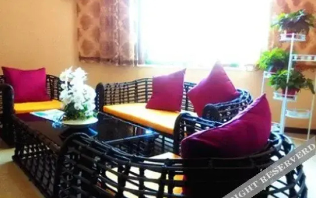 Urba Bona Hotel (Golmud Railway Station & Kunlun Park Branch)