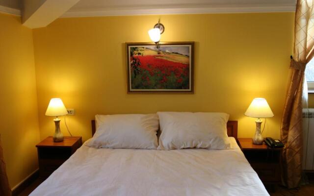 Dedinje villa rooms, apartments