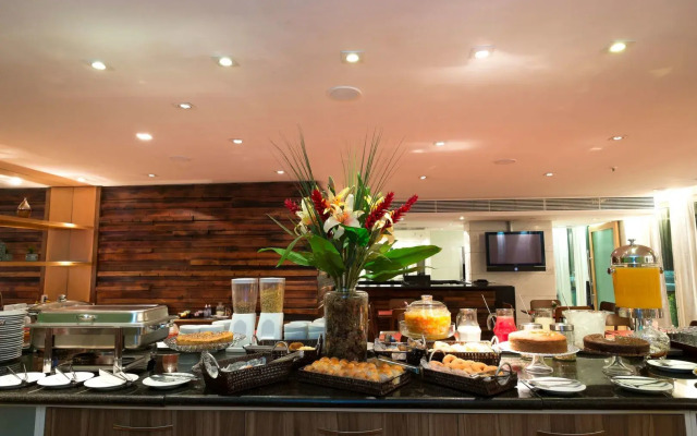 Golden Tulip Macaé