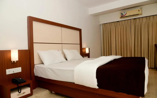 Hotel Monarch Center Point near Dahanu Beach, Bordi