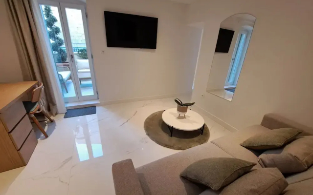 House Olenta