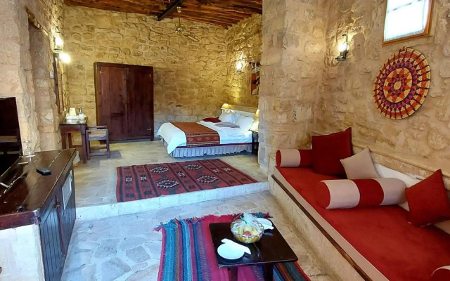 Hayat Zaman Hotel & Resort