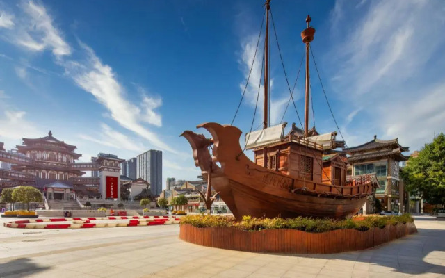 Tang Dynasty West Market Hotel