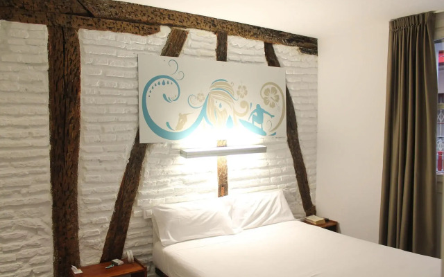Pensión AliciaZzz Bed & Breakfast