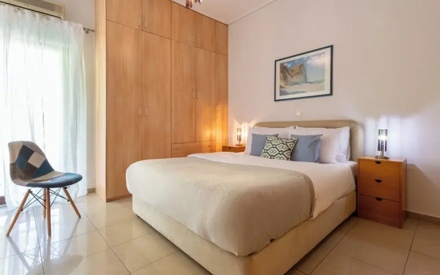 Phaedrus Living Moschato City Flat