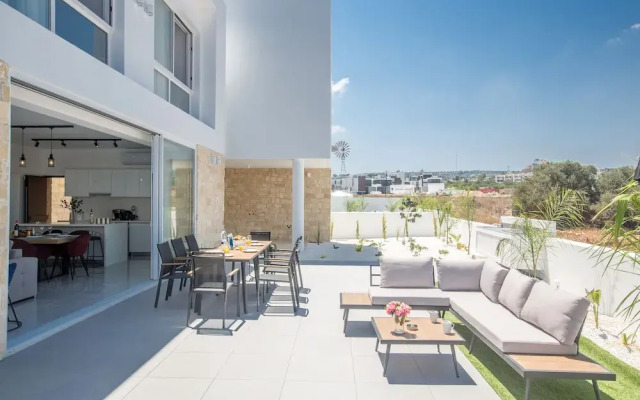 4 Bedroom Villa in Protaras Center - Protaras Vie Bleu Villa Vb3