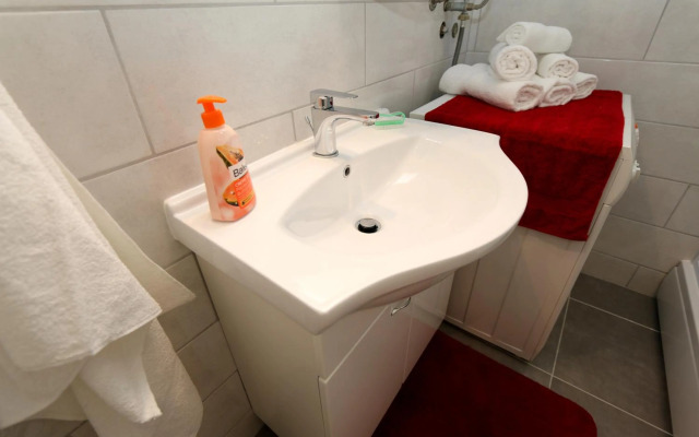 Apartment Mira Lapad