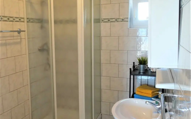 Warm and Welcoming Apartments With Sea View