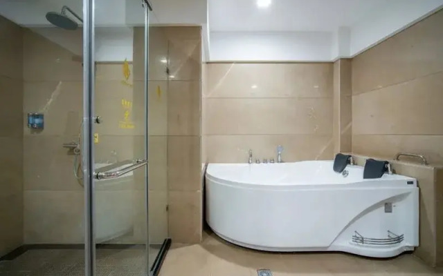 Jiang Hua International Hotel