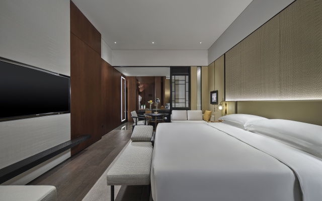 Intercontinental Dongguan by IHG – Guest Rooms – Dongguan
